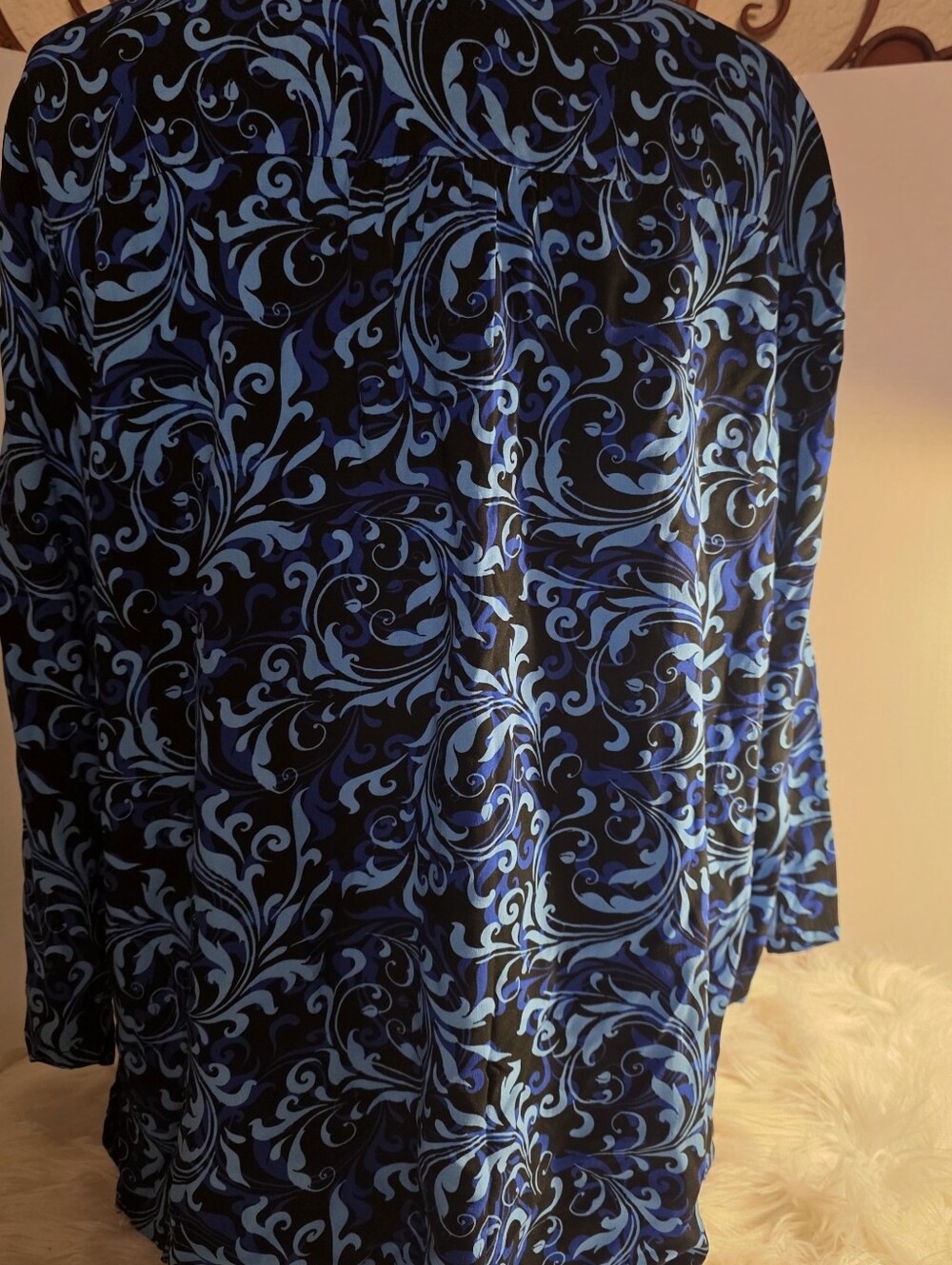 Liz Claiborne Tunic - Picture 4 of 8
